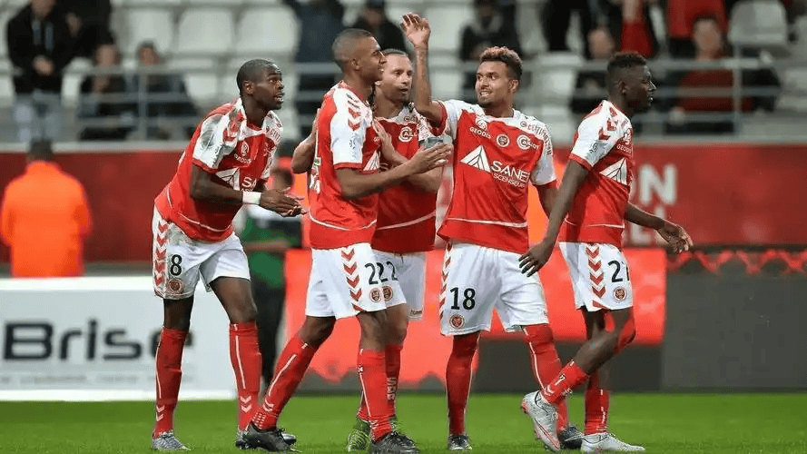 关于加时末段法国杯焦点战，门兴格拉德巴赫扳平良机，更衣室稳定，资深球员宣示担当的信息